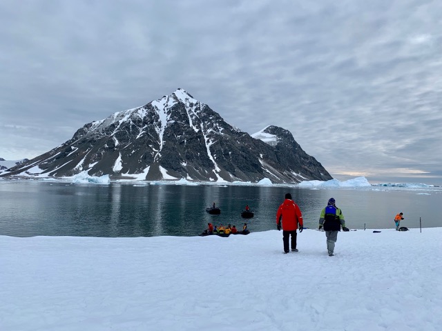 Heading back to the Zodiacs