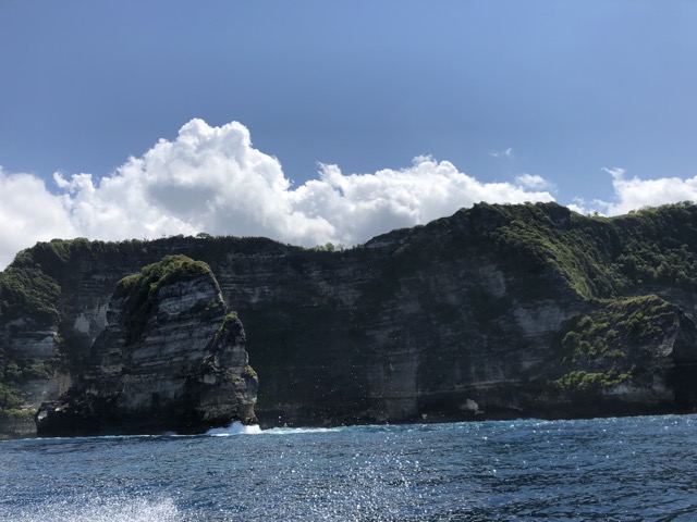 Exploring around Manta Point