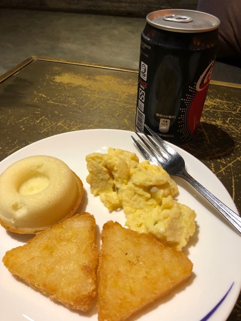 Breakfast, round 2...eggs and hash browns too