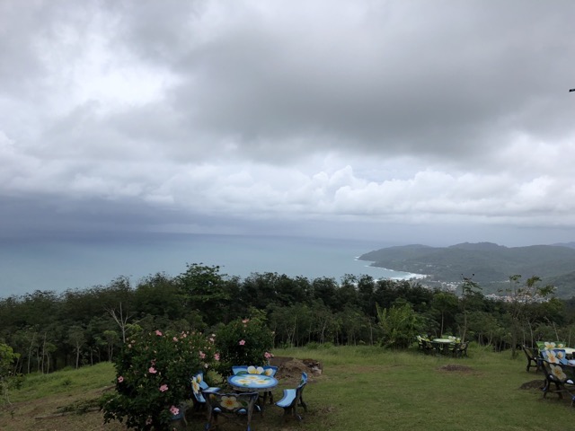 Starting my walk back to the AirBNB, there was a restaurant with a beautiful view