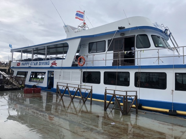 Dive boat for first day of diving