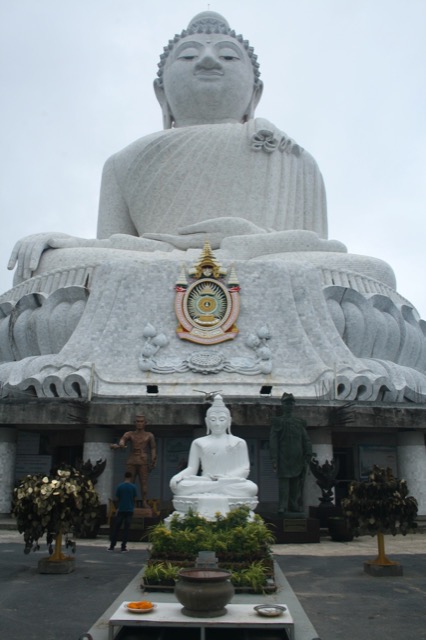 Big and little Buddha