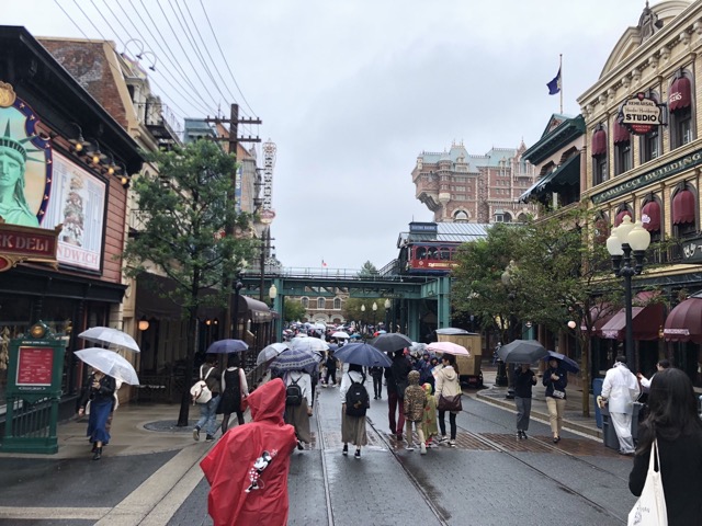 Entering the New York part of the American Waterfront