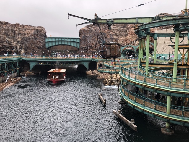 Boat entering the lagoon