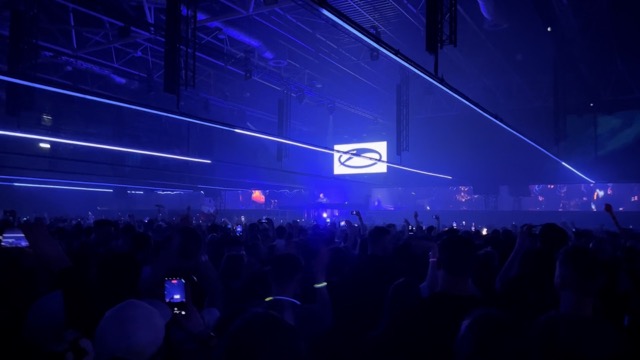 Insomnia 2008 by Faithless, performed by Armin van Buuren
