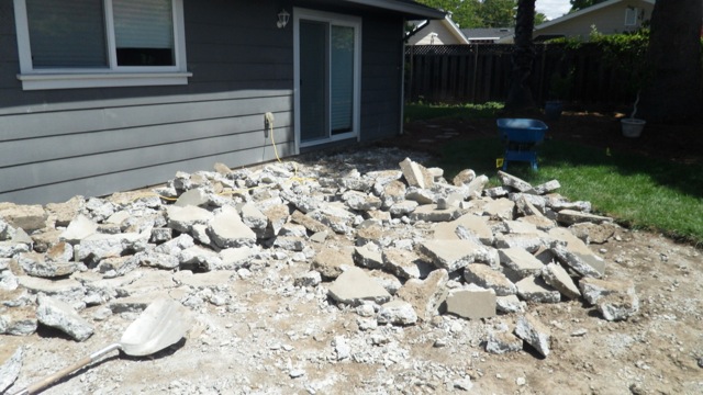 Looking towards bedroom