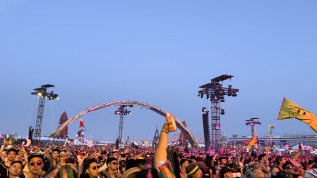 Kaskade Redux at sunrise