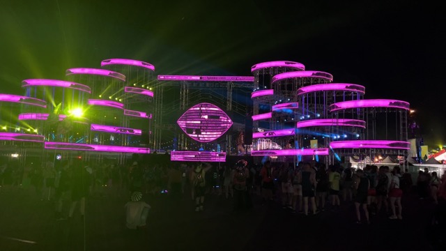 stereoBLOOM stage with Chaney