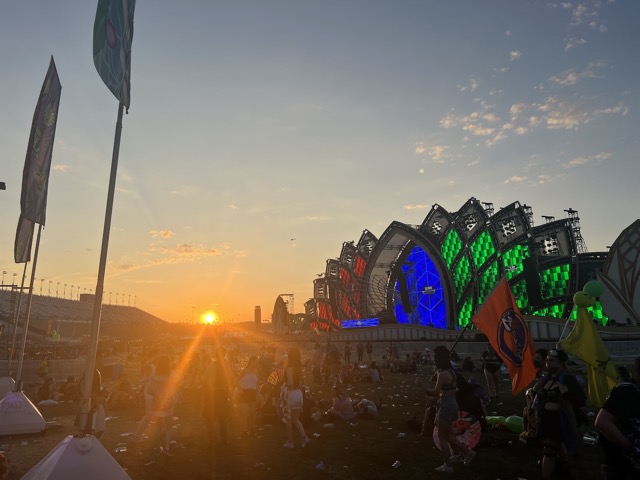 Sunrise with the test screen at Cosmic Meadow