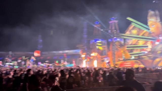 Loud Luxury's Next To You