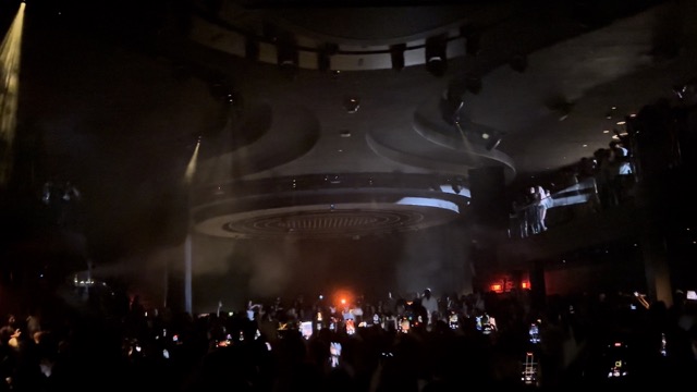 Dom Dolla + John Summit perform Somebody That I Used to Know by Gotye