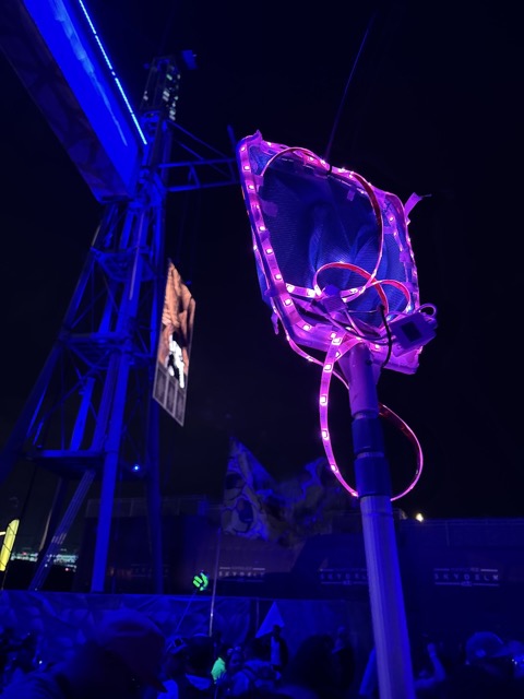 Met up with my friend Shilpa and her fiancé Tej.  This was their totem!