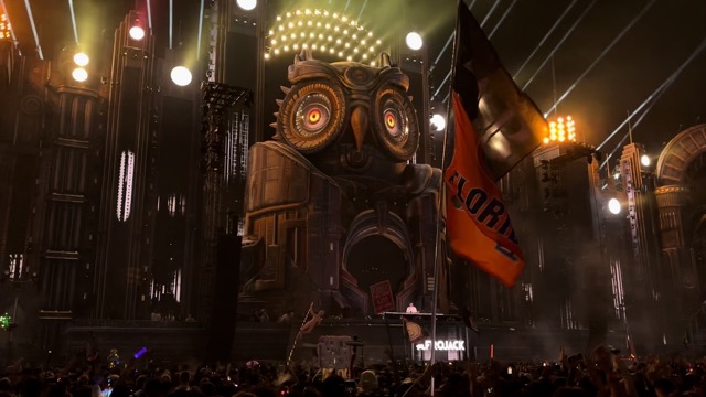 Bringing it Back by Afrojack at Kinetic Field