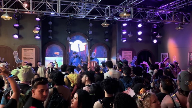 Brdwy's Remix of Two Dozen Roses