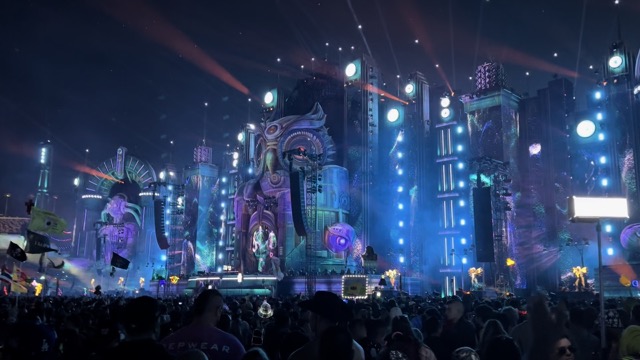 Tïesto's In Search of Sunrise Set