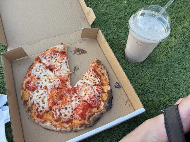 mmmm... pizza and milkshake for dinner.