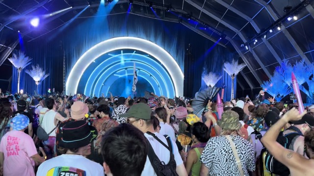 nimino performing Dani Girl Pumping It (The Raymon Raving Rabbids song)