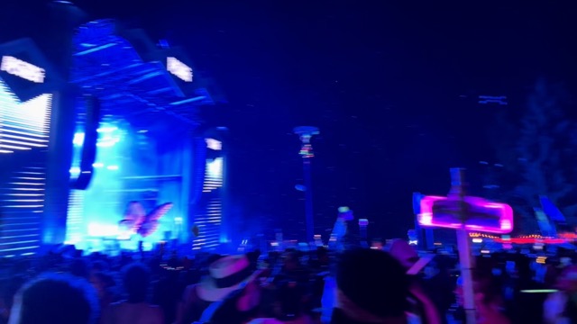 Rockin' out to Fisher