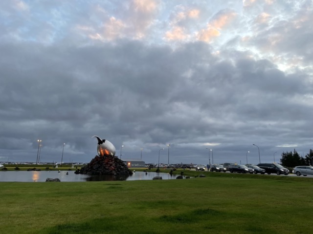 Just outside the KEF airport, there was this egg sculpture but at first look, I thought it was a jet engine