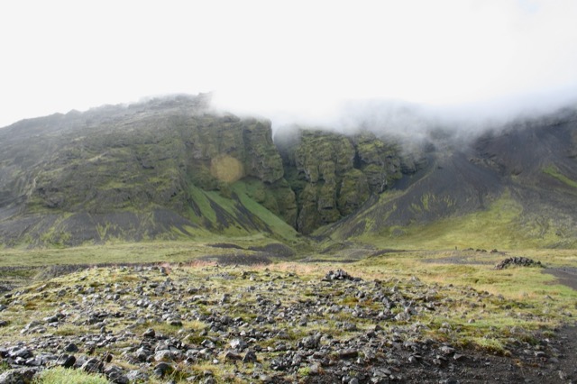 View from the parking lot of the Rauðfeldsgjá Gorge