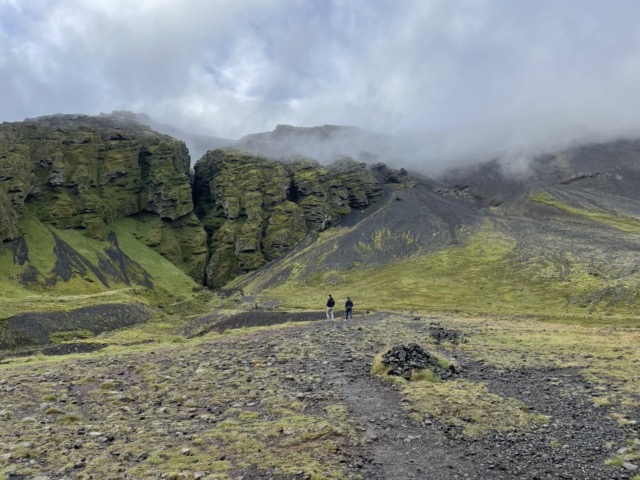 Jeremy and Jillian begin their hike up