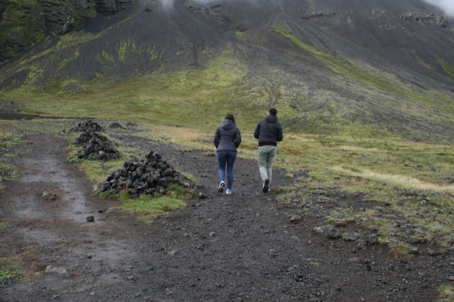 Jillian and Jeremy continue the hike up