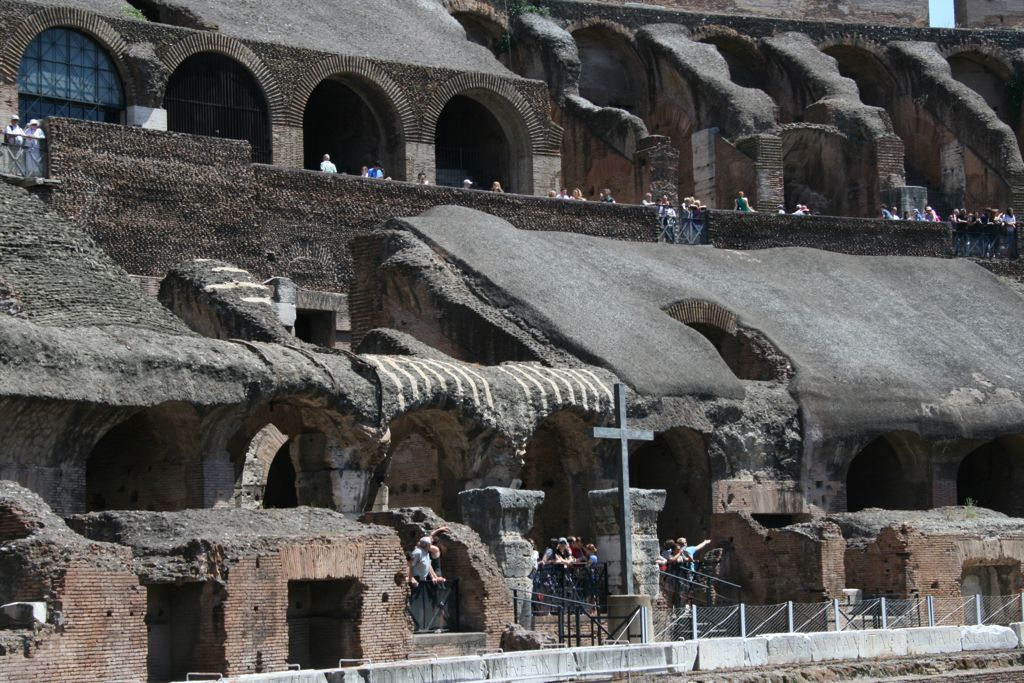 Cross dedicated to the Christians who were killed here