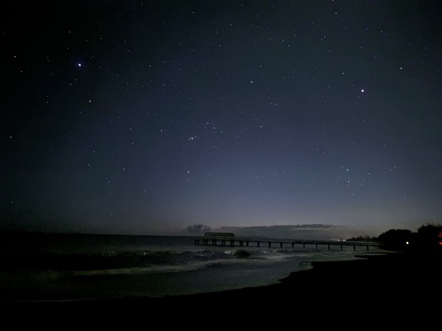 Stars from the beach in Waimea