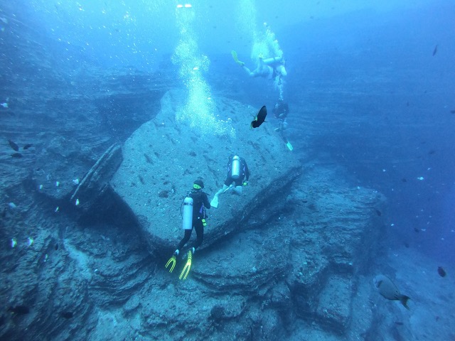 Vertical Awareness dive site
