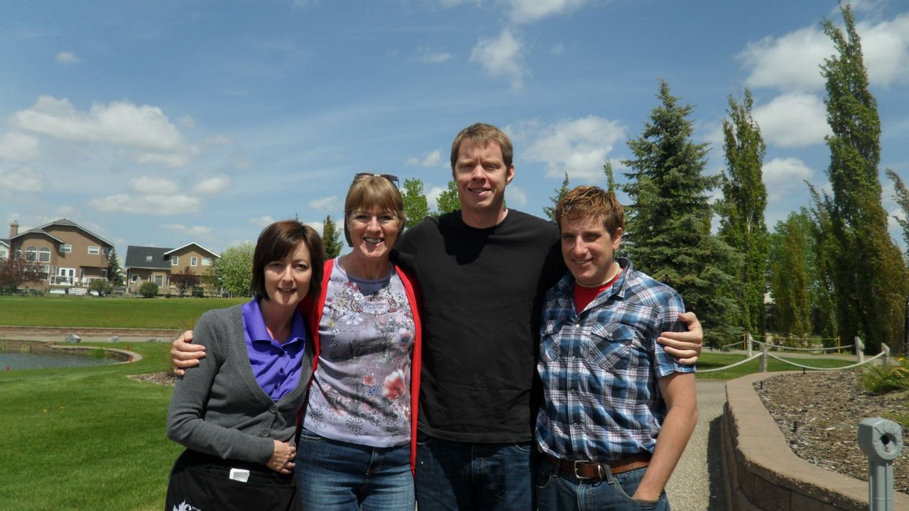 Nicola, Jane, Rob, and Myke at the Golf Course