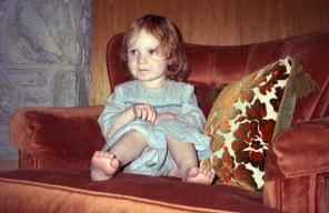 [08-kayla-livingrm.jpg]