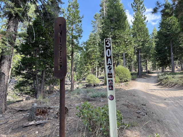 Twister trail sign