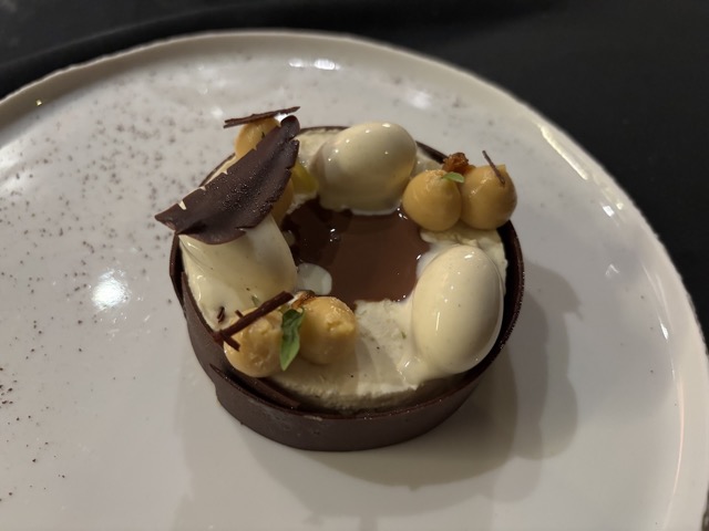 Dessert at the Lagoon Restaurant