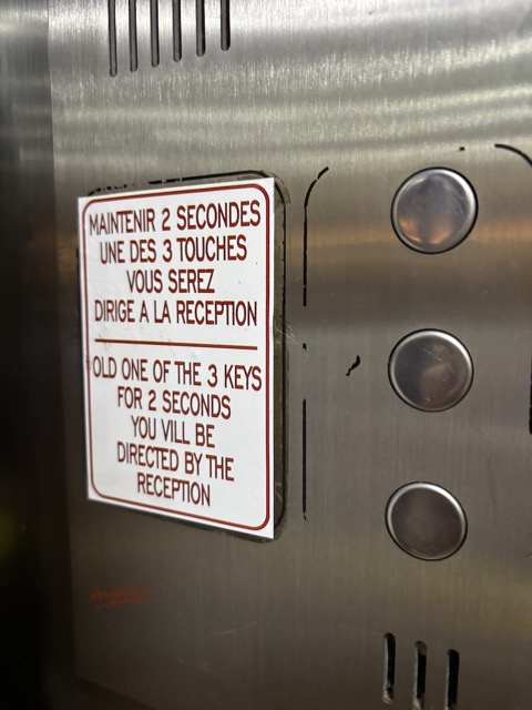 Old (sic) one of the 3 keys for 2 seconds...