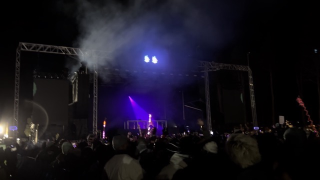 Porter Robinson playing Basshunter's classic DotA