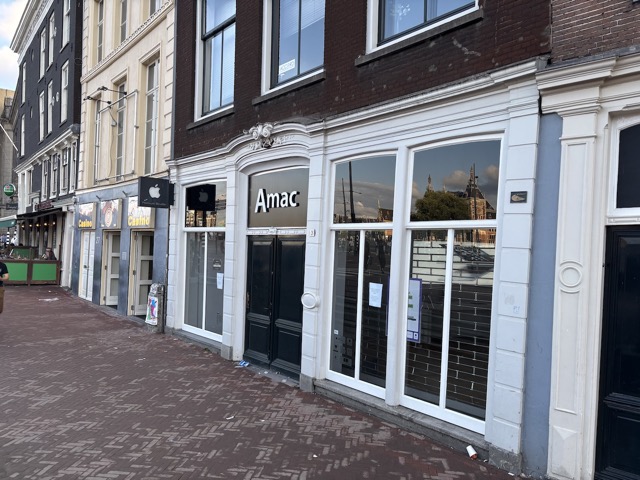 Amac shop in downtown Amsterdam