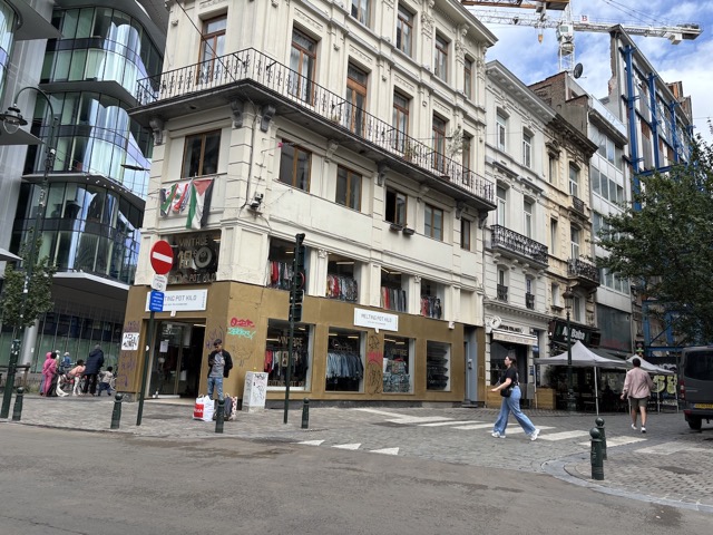 Melting Pot Kilo vintage clothing store