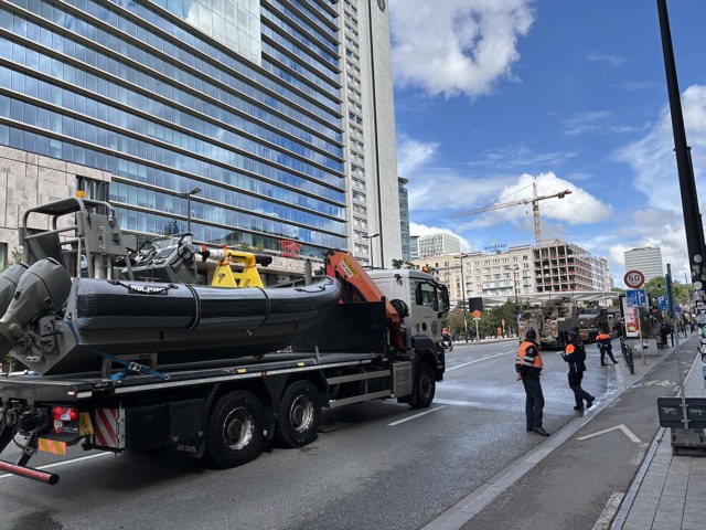 Belgian Navy showing off during the military parade