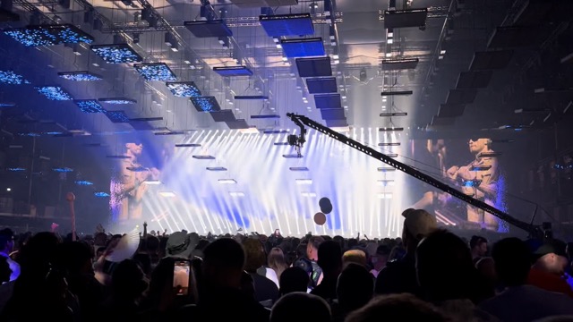 Hi-Lo b2b Eli Brown at the Freedom stage