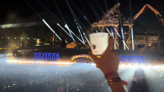 Martin Garrix playing Avicii's Waiting For Love