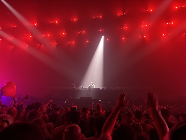 Armin spinning tracks