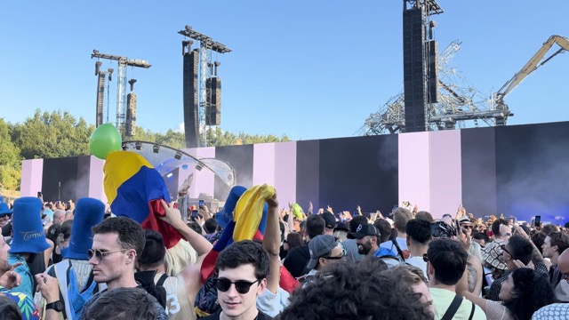 Solomun performing Meet Her At the Love Parade
