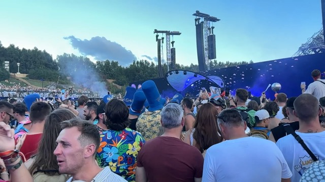 Lost Frequencies' Black Friday (pretty like the sun)