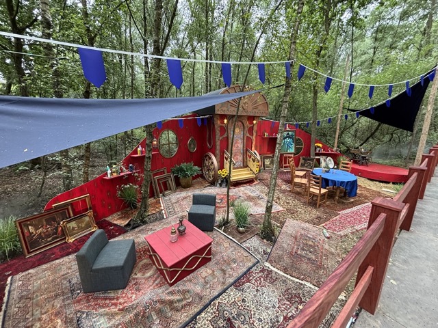 Artists' area, day 3