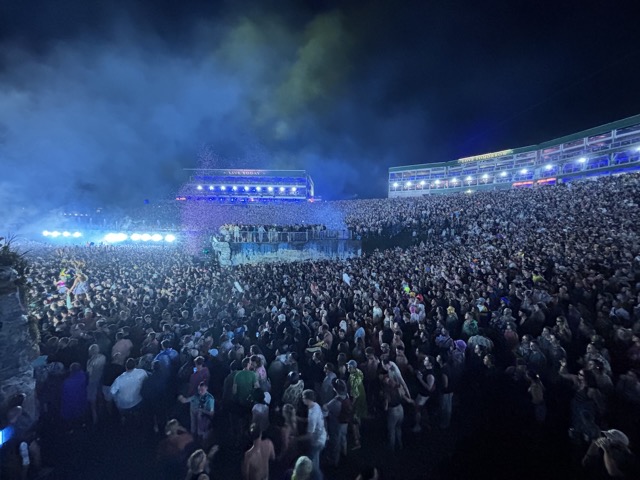 MainStage is packed!