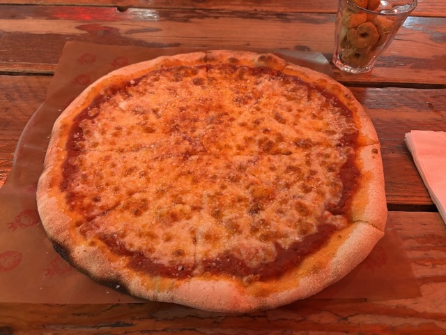 Myke approved cheese pizza