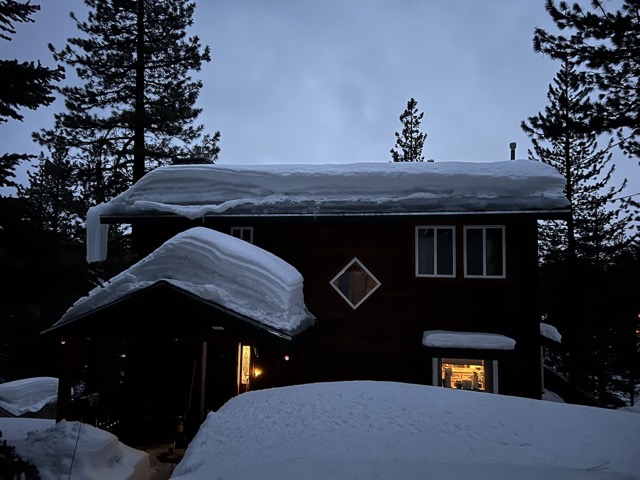 Snow accumulation on the roof